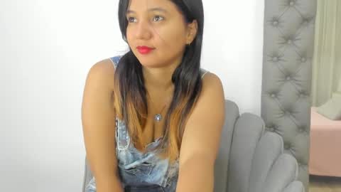 Snapshot of zusan_king_ chatting on 05-29-26, 03:26 Im Zusan My schedule is from 1030pm to 430 am colombian time online show from 05-29-26, 03:26