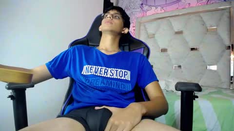 Snapshot of zxvn_n chatting on 06-03-26, 02:33 ZX online show from 06-03-26, 02:33