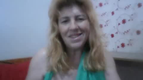 Snapshot of zy75ana chatting on 07-25-26, 06:00 KissmemyLove online show from 07-25-26, 06:00