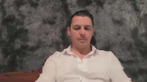 Snapshot of zyonart chatting on 11-04-25, 09:47 Artnoyz Shower online show from 11-04-25, 09:47