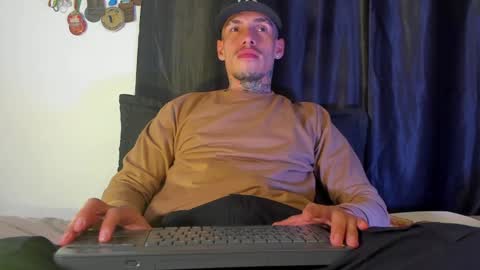 Snapshot of zyongarcia2020 chatting on 12-16-24, 02:25 zyon garcia online show from 12-16-24, 02:25