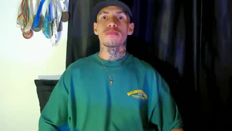 Snapshot of zyongarcia2020 chatting on 02-14-25, 11:53 zyon garcia online show from 02-14-25, 11:53