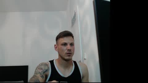 Snapshot of zyroblade chatting on 07-30-26, 07:57 Zyro online show from 07-30-26, 07:57