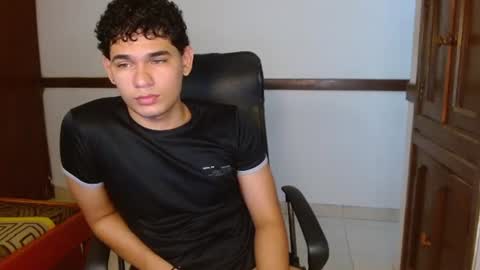 Snapshot of zyrosxk chatting on 07-16-26, 07:36 antonio felipe online show from 07-16-26, 07:36