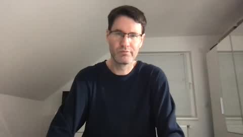 Snapshot of zzz123_cam chatting on 01-10-25, 03:27 zzz123_cam online show from 01-10-25, 03:27