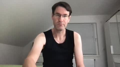 Snapshot of zzz123_cam chatting on 10-05-25, 03:21 zzz123_cam online show from 10-05-25, 03:21