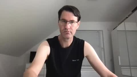 Snapshot of zzz123_cam chatting on 10-25-25, 03:29 zzz123_cam online show from 10-25-25, 03:29