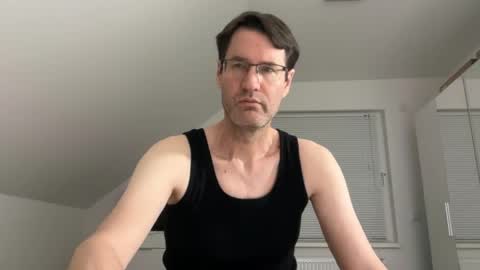 Snapshot of zzz123_cam chatting on 04-19-26, 03:11 zzz123_cam online show from 04-19-26, 03:11