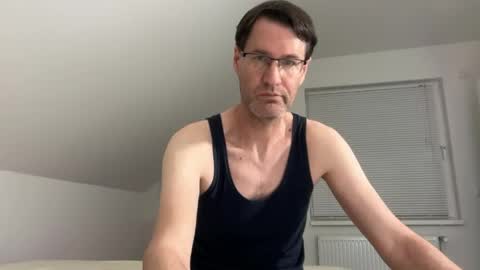 Snapshot of zzz123_cam chatting on 05-08-26, 03:06 zzz123_cam online show from 05-08-26, 03:06