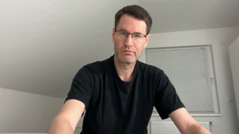 Snapshot of zzz123_cam chatting on 05-31-26, 02:46 zzz123_cam online show from 05-31-26, 02:46