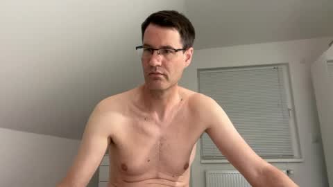 Snapshot of zzz123_cam chatting on 06-04-26, 03:51 zzz123_cam online show from 06-04-26, 03:51