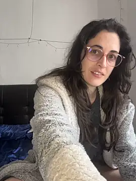 Lunaabbey online show from 03-21-26, 08:41