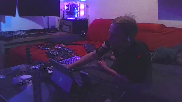 davidgntxxxxx online show from 04-30-26, 08:57