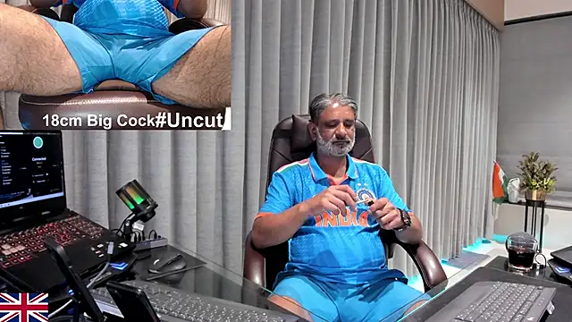 OnlineBossUK online show from 02-24-26, 06:06