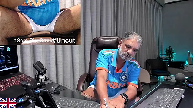 OnlineBossUK online show from 07-18-26, 04:22