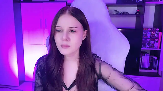 Snapshot of jasminevine chatting on 02-06-25, 04:10 jasminevine online show from 02-06-25, 04:10
