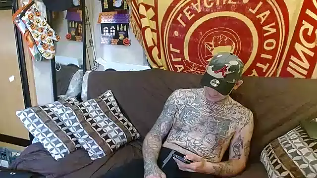 Snapshot of DADDY_KANE8--- chatting on 02-06-25, 04:03 DADDY KANE8--- online show from 02-06-25, 04:03