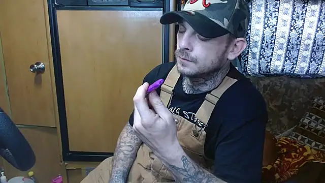 Snapshot of DADDY_KANE8--- chatting on 03-04-25, 07:32 DADDY KANE8--- online show from 03-04-25, 07:32