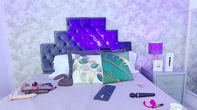 elizabeth coleman online show from 04-20-26, 09:38