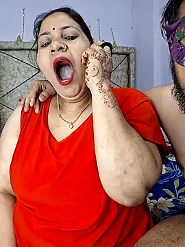 Snapshot of MOM-SUN-COUPLE chatting on 02-14-25, 05:25 MOM-SUN-COUPLE online show from 02-14-25, 05:25