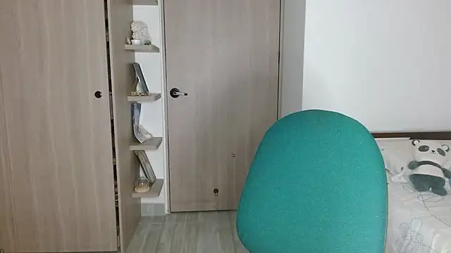 mia  lopez  online show from 03-30-26, 04:13