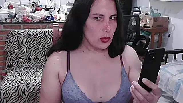 LauraVicttoria361215 online show from 10-21-25, 10:32