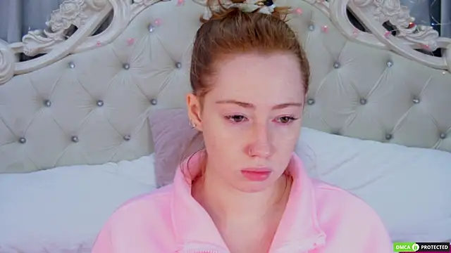 Snapshot of TinaBrook chatting on 03-21-25, 03:44 TinaBrook online show from 03-21-25, 03:44