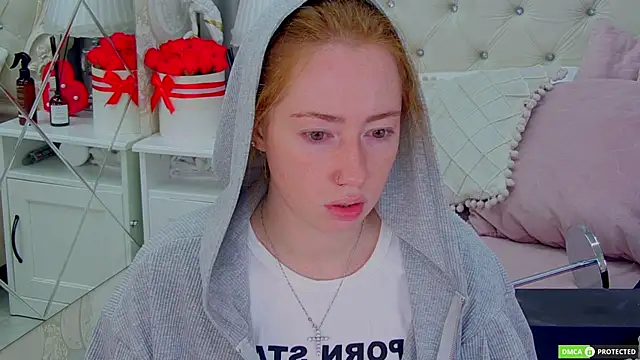 Snapshot of TinaBrook chatting on 09-26-25, 03:43 TinaBrook online show from 09-26-25, 03:43