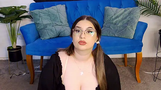 Snapshot of Katewalker_ chatting on 05-27-26, 10:07 Katewalker online show from 05-27-26, 10:07