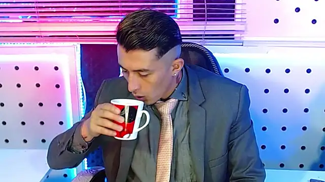 Darko0717 online show from 11-11-25, 01:33