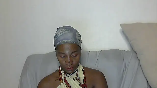 sluttylaura21 online show from 03-13-25, 04:27