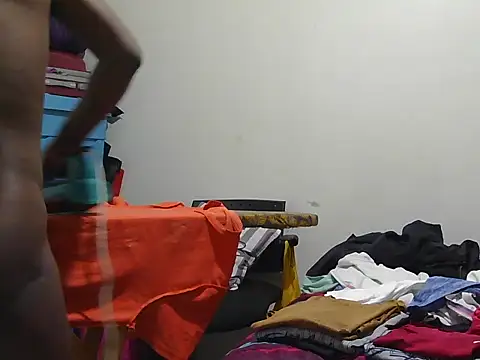 sluttylaura21 online show from 10-19-25, 12:50