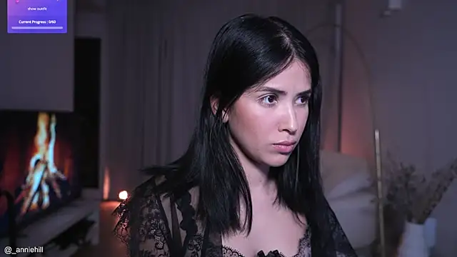 Snapshot of anniehillofficial chatting on 10-03-25, 09:01 anniehillofficial online show from 10-03-25, 09:01