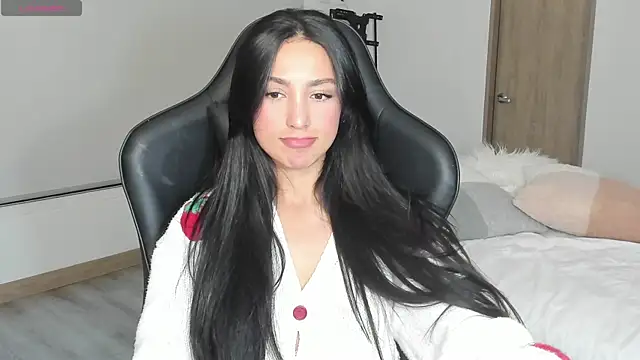 EvaMoet online show from 03-01-25, 08:34