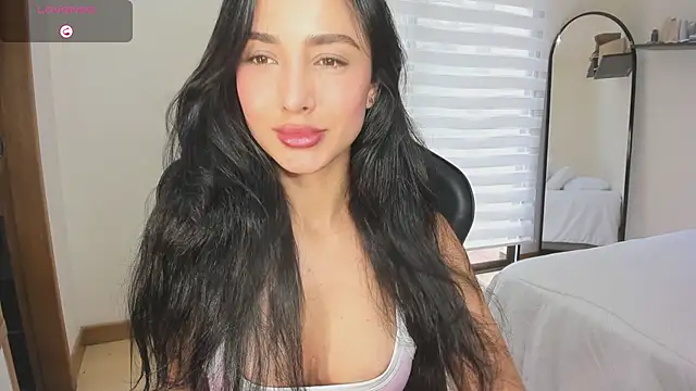 EvaMoet online show from 02-25-26, 12:48