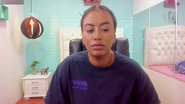 tracycum online show from 12-12-24, 05:26