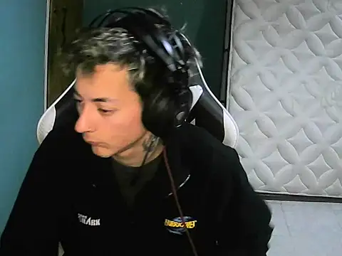 Snapshot of Jughead_16 chatting on 09-21-25, 02:35 Jughead 16 online show from 09-21-25, 02:35