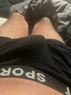 spritzerboy23 online show from 12-17-25, 09:43