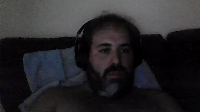Snapshot of The_Masterxxx14 chatting on 07-10-26, 06:54 The Masterxxx14 online show from 07-10-26, 06:54