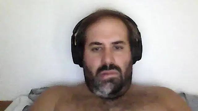Snapshot of The_Masterxxx14 chatting on 07-27-26, 05:09 The Masterxxx14 online show from 07-27-26, 05:09