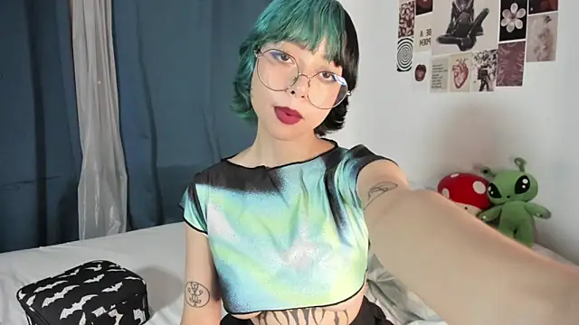 Snapshot of acid_candy_ chatting on 03-22-26, 01:42 acid candy online show from 03-22-26, 01:42