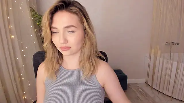 GracefulLook online show from 01-19-25, 01:53