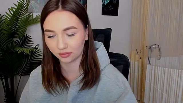 GracefulLook online show from 02-17-25, 10:36