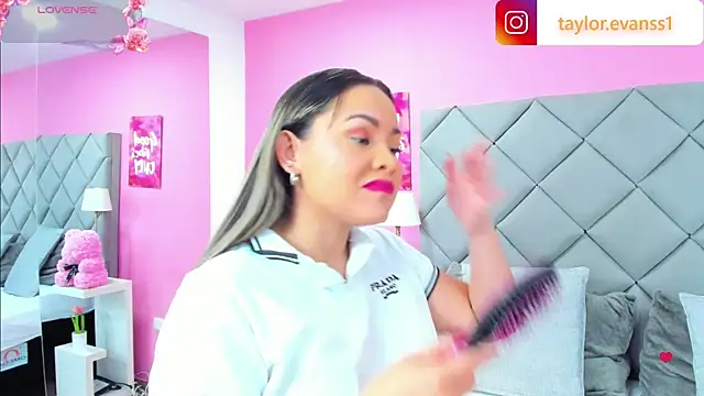 TaylorEvanss online show from 09-20-25, 05:58