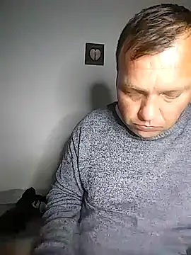 Snapshot of Bury0117 chatting on 10-13-25, 03:39 Bury0117 online show from 10-13-25, 03:39