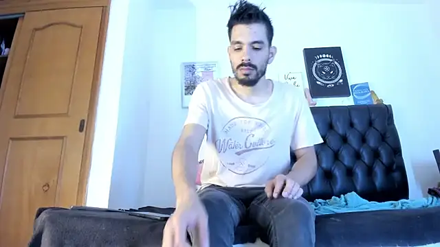 Snapshot of JohanyLatino chatting on 01-12-25, 03:25 JohanyLatino online show from 01-12-25, 03:25