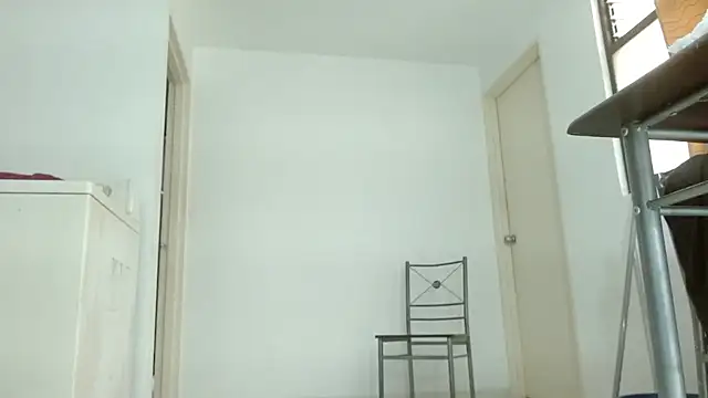 Snapshot of JohanyLatino chatting on 01-27-25, 06:52 JohanyLatino online show from 01-27-25, 06:52