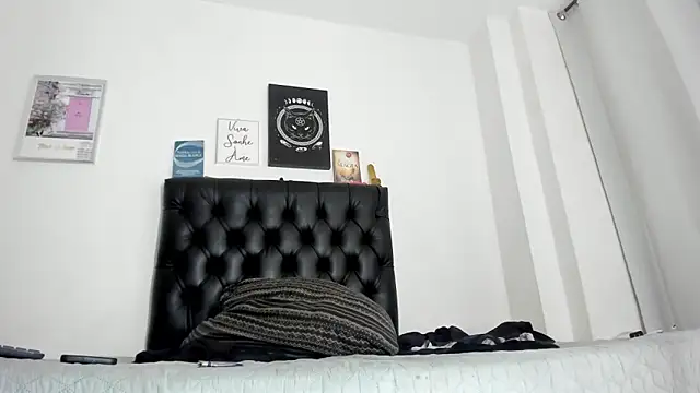 Snapshot of JohanyLatino chatting on 03-15-25, 07:48 JohanyLatino online show from 03-15-25, 07:48