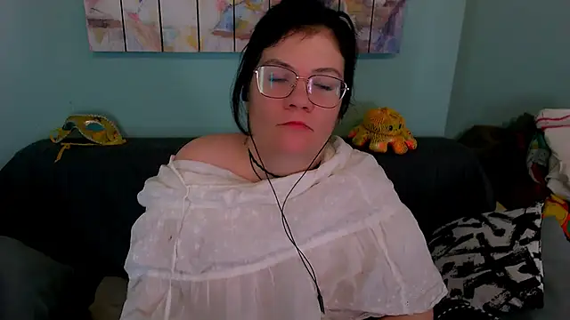 EverlyRays online show from 04-15-26, 02:29