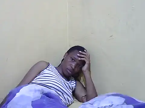 Smillie prety online show from 10-19-25, 06:14